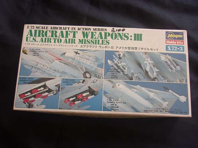 Hasegawa 1:72 scale Aircraft Weapons : 111 U.S. Air to Air Missiles model kit