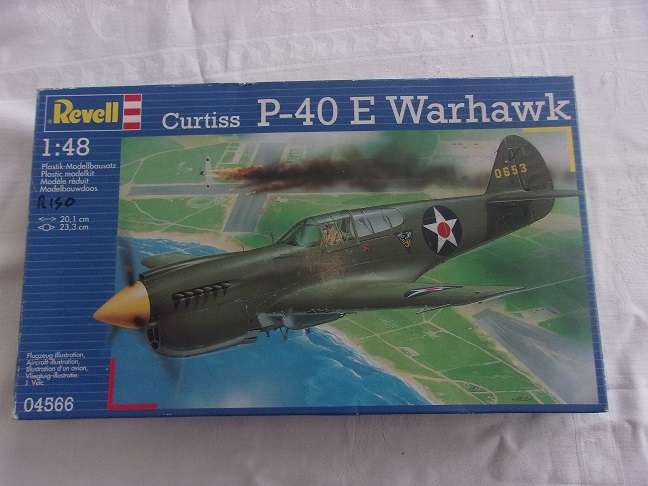 Revell 1:48 scale CurtissP-40 E Warhawk model plane kit - 04566