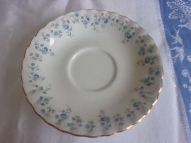 Vintage Royal Albert "Memory Lane" tea trio