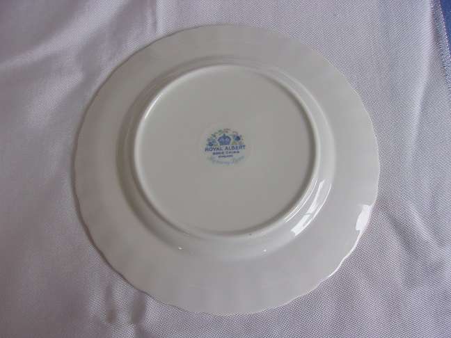 Vintage Royal Albert "Memory Lane" tea trio