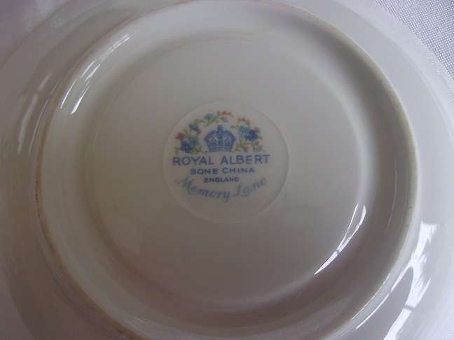 Vintage Royal Albert "Memory Lane" tea trio