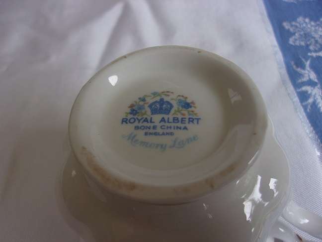 Vintage Royal Albert "Memory Lane" tea trio