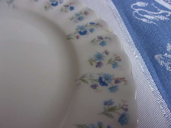 Vintage Royal Albert "Memory Lane" tea trio