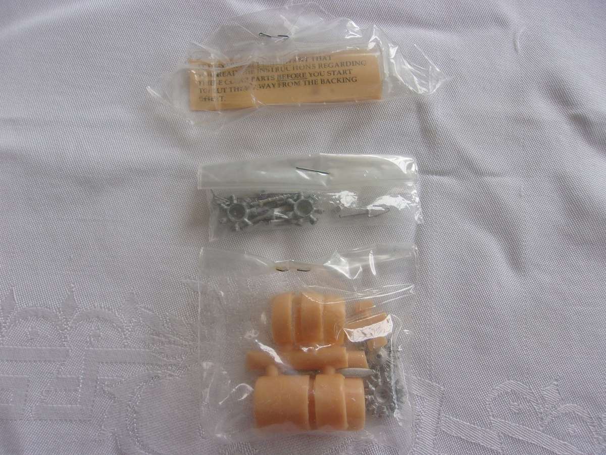 Limited release Tasman 1:72 scale Airspeed Oxford MK V model plane kit - No TM 106