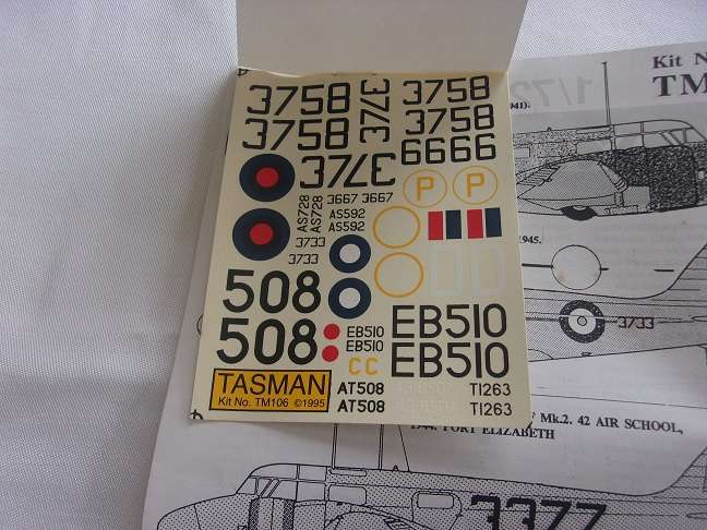 Limited release Tasman 1:72 scale Airspeed Oxford MK V model plane kit - No TM 106