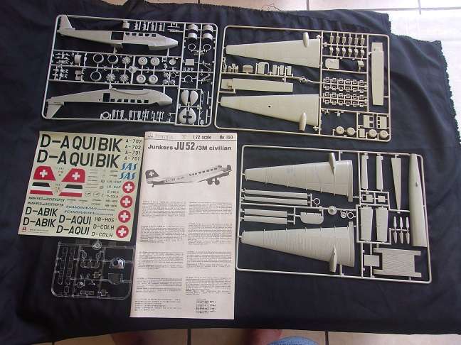 Italeri 1:72 scale Junkers Lufthansa & Hasegawa Delta Dart model plane kits for 1 bid