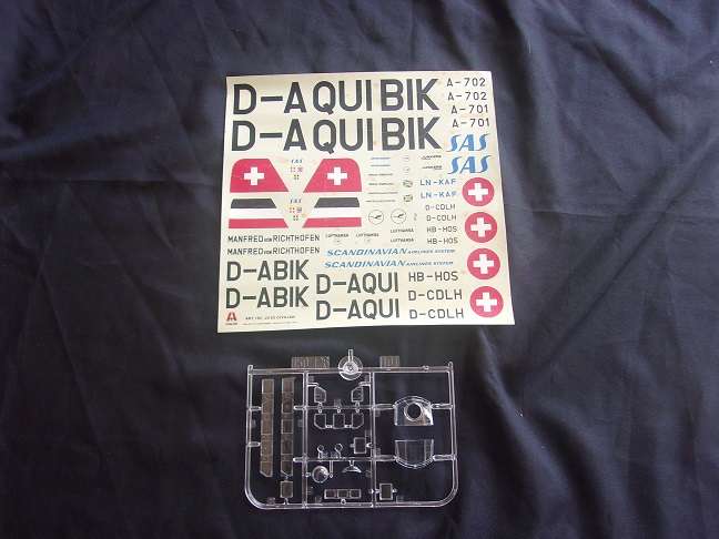 Italeri 1:72 scale Junkers Lufthansa & Hasegawa Delta Dart model plane kits for 1 bid