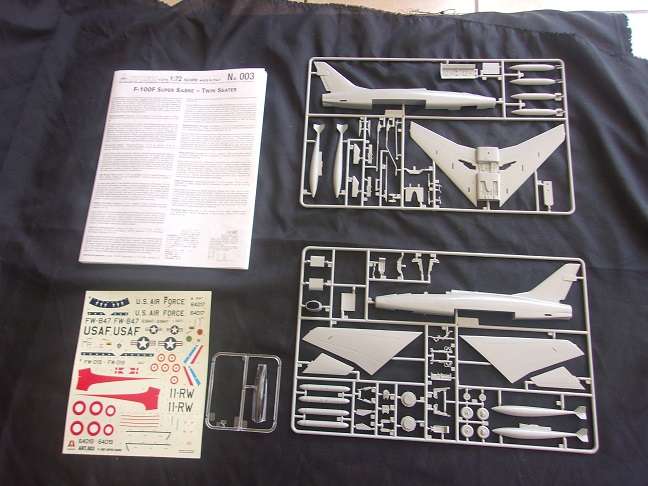 Italeri 1:72 Super Sabre & Hasegawa Couger model plane kits for 1 bid