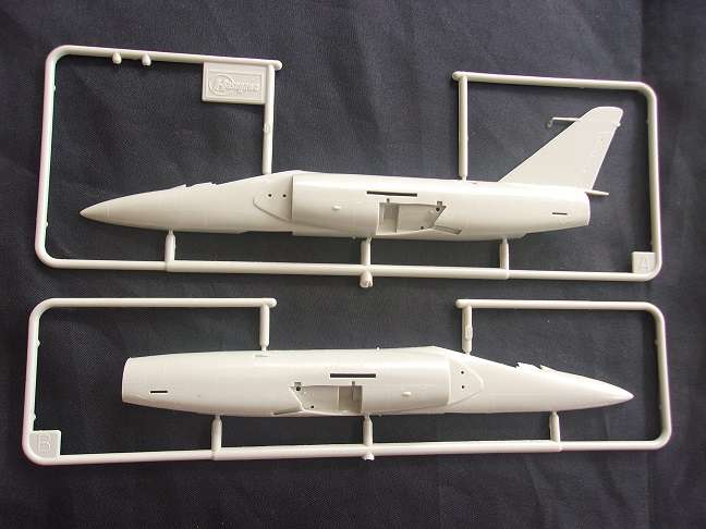 Italeri 1:72 scale Skyhawk Hot Rod & Hasegawa Grumman Tiger model plane kits for 1 bid