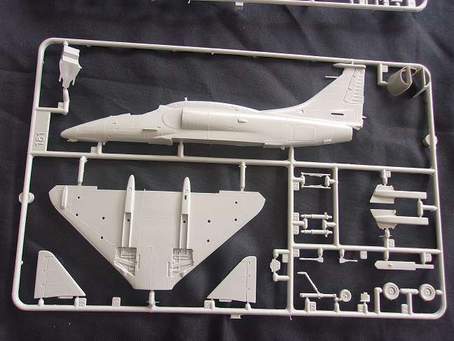 Italeri 1:72 scale Skyhawk Hot Rod & Hasegawa Grumman Tiger model plane kits for 1 bid