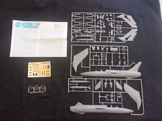 Italeri 1:72 scale Hawk & Airfix Thunderchief model plane kits for 1 bid