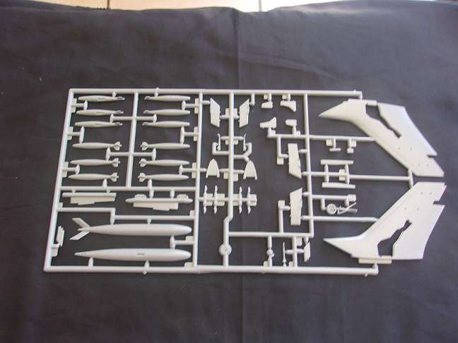 Italeri 1:72 scale Hawk & Airfix Thunderchief model plane kits for 1 bid