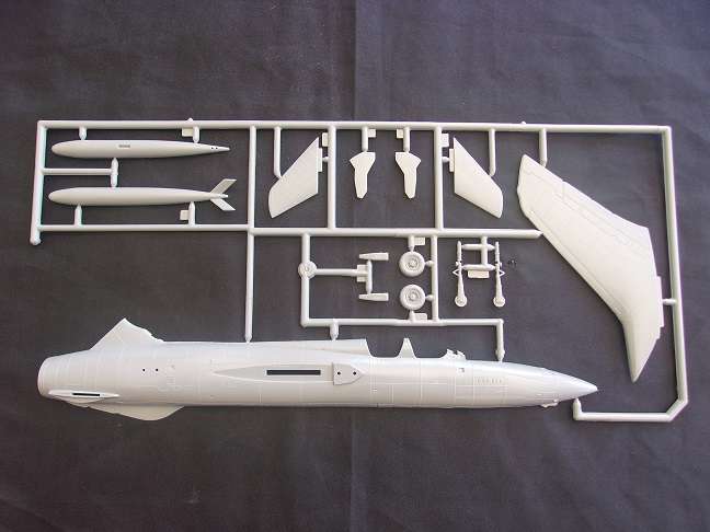 Italeri 1:72 scale Hawk & Airfix Thunderchief model plane kits for 1 bid