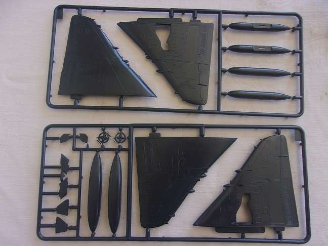 Frog 1:72 Javelin fighter & Heller AMD Mirage model plane kits for 1 bid