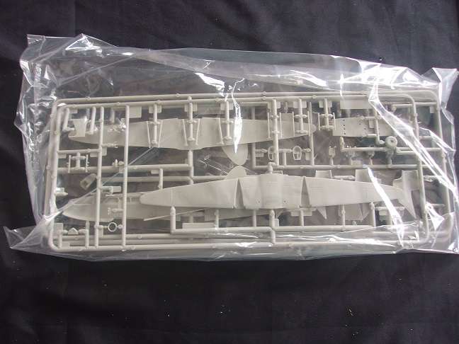 Heller 1:72 scale Dragon Rapide & "Thunderjet" model plane kits for 1 bid