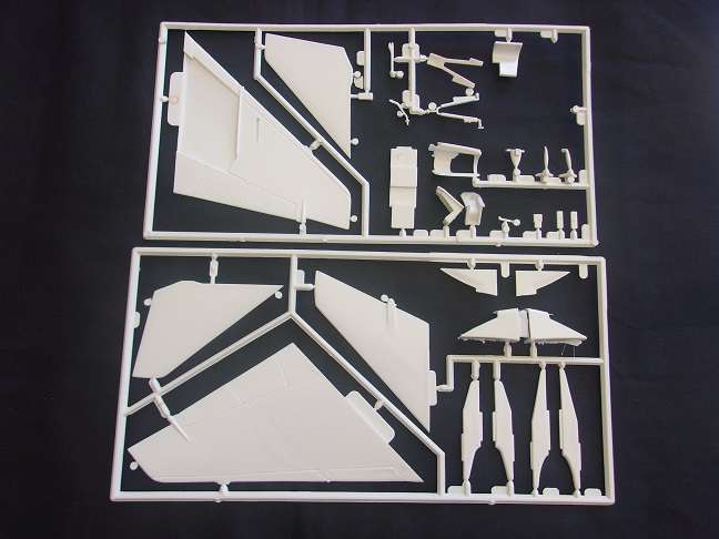 Italeri 1:72 scale Mustang Fighter & Airfix Vigilante model plane kits for 1 bid