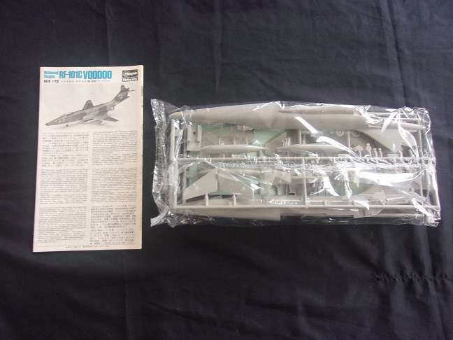 Hasegawa 1:72 McDonnell Douglas Voodoo & Delta Dagger model plane kits for 1 bid