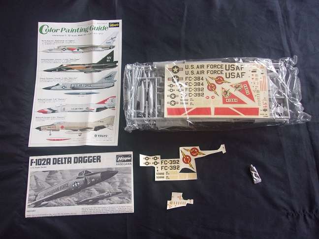 Hasegawa 1:72 McDonnell Douglas Voodoo & Delta Dagger model plane kits for 1 bid