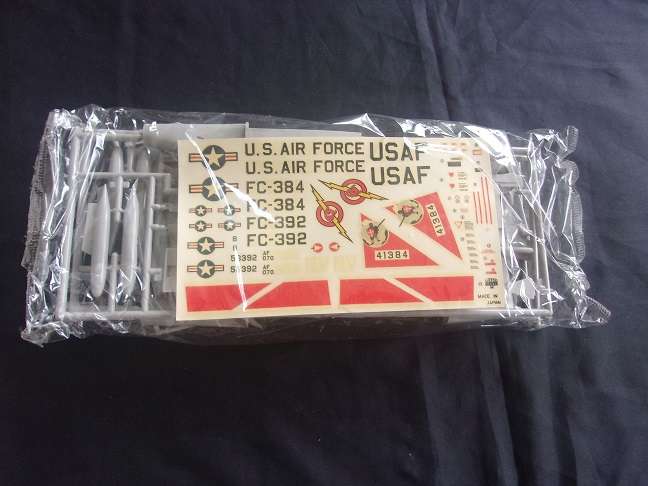 Hasegawa 1:72 McDonnell Douglas Voodoo & Delta Dagger model plane kits for 1 bid