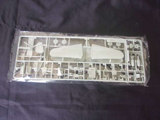 Academy 1:72 scale P-40M/N & Airfix Lockheed Hudson 1 model plane kits for 1 bid