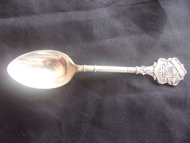 Lot of antique/ vintage Sterling silver cutlery items for 1 bid. - 87.7g