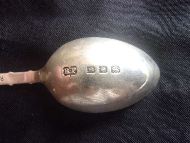 Lot of antique/ vintage Sterling silver cutlery items for 1 bid. - 87.7g