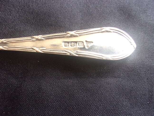 Lot of antique/ vintage Sterling silver cutlery items for 1 bid. - 87.7g