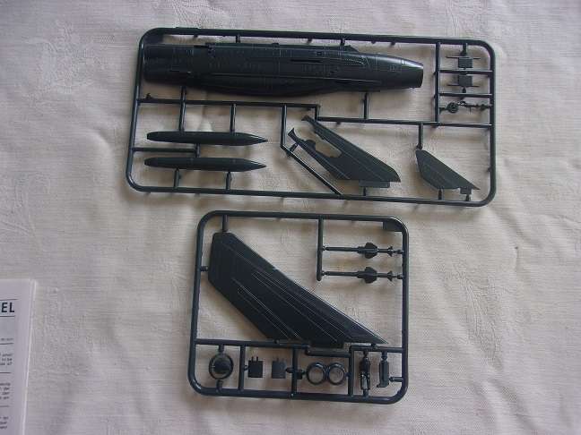 Italeri 1:72 scale Corsair & Frog Lightning Inteceptor model plane kits for 1 bid