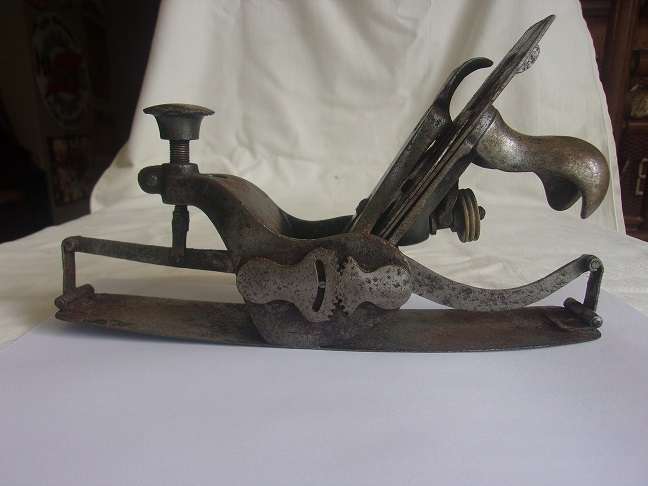 Antique/ vintage Stanley No.113 Sweetheart era compass plane for restoration