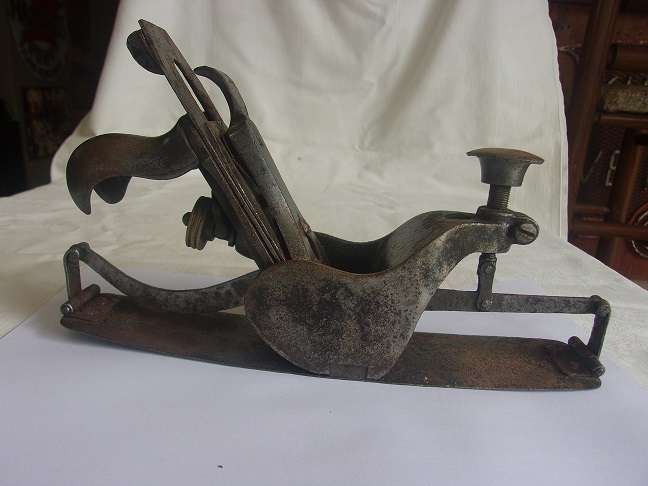 Antique/ vintage Stanley No.113 Sweetheart era compass plane for restoration