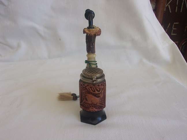 Lot of vintage smoking accessories for 1 bid - take a look