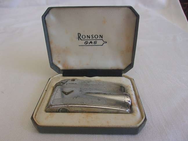 Lot of vintage smoking accessories for 1 bid - take a look