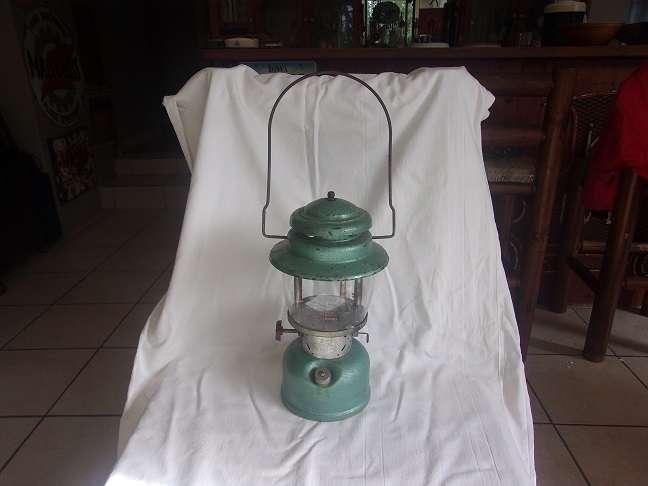 Vintage Coleman 237 pressure lantern for restoration- made in Canada