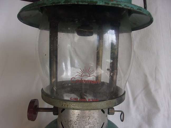Vintage Coleman 237 pressure lantern for restoration- made in Canada