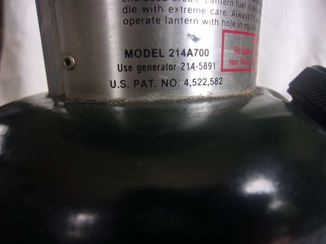 Vintage Coleman Model 214A700 pressure lantern