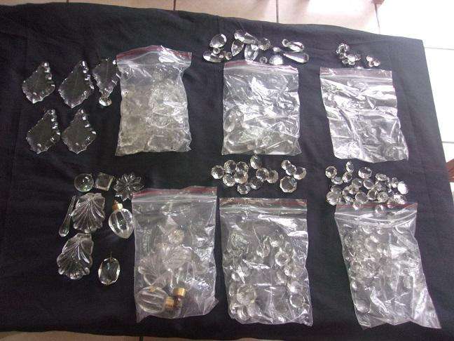 Huge lot of genuine Czechoslovakian glass chandelier lustres - 2.4kg