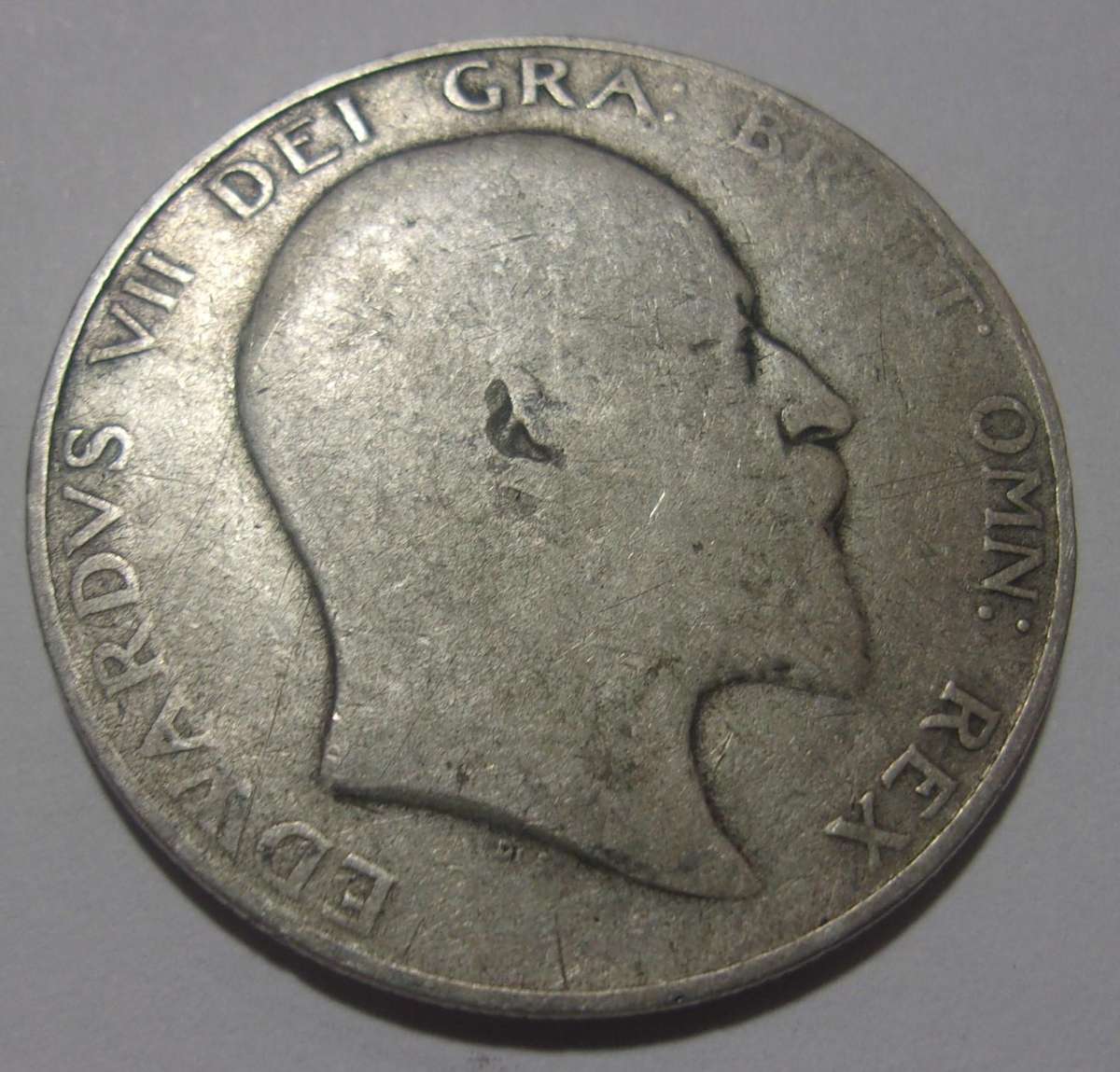 1909 British silver Half Crown coin