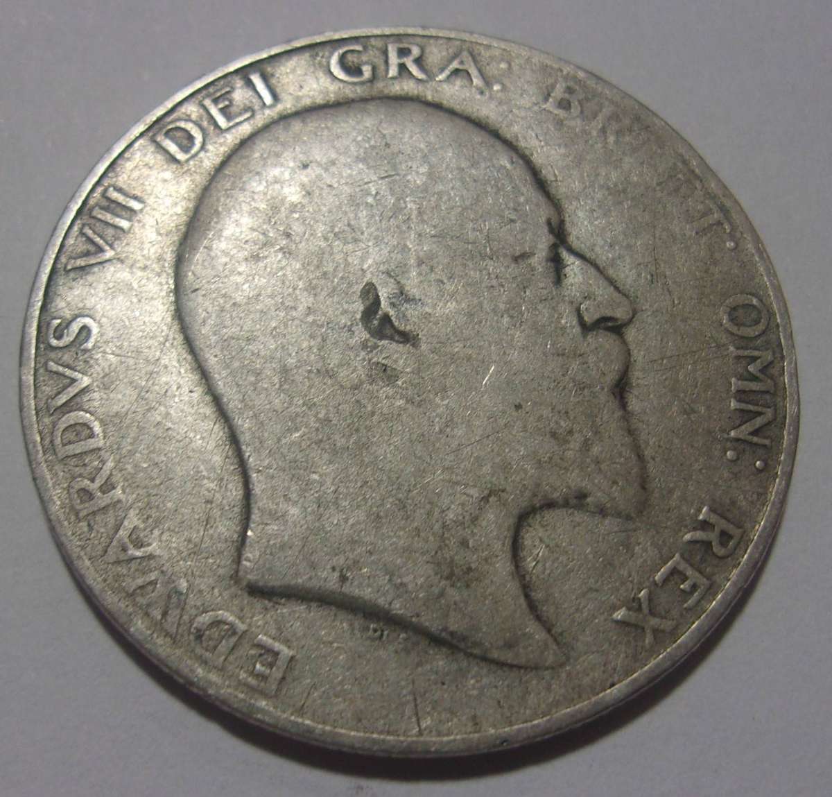 1909 British silver Half Crown coin