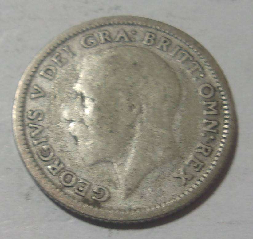 1926 silver British 6 Pence coin