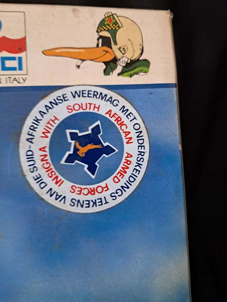 ESCI 1:48 scale Aermacchi MB-326 Trainer Jet model plane kit - 4063