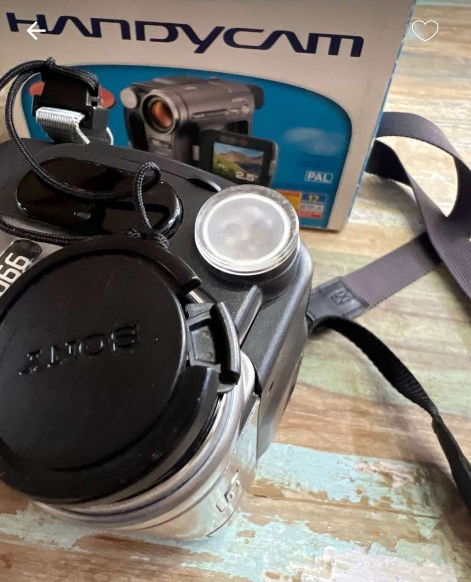 Sony Handycam DCR-TRV285E