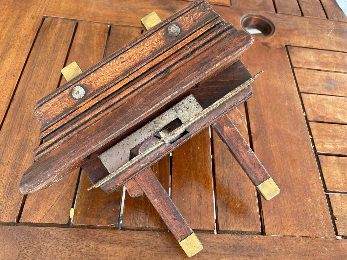 Vintage Thomas Bradburn & Sons London Plow Plane.