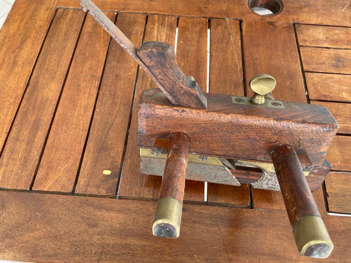 Vintage Thomas Bradburn & Sons London Plow Plane.