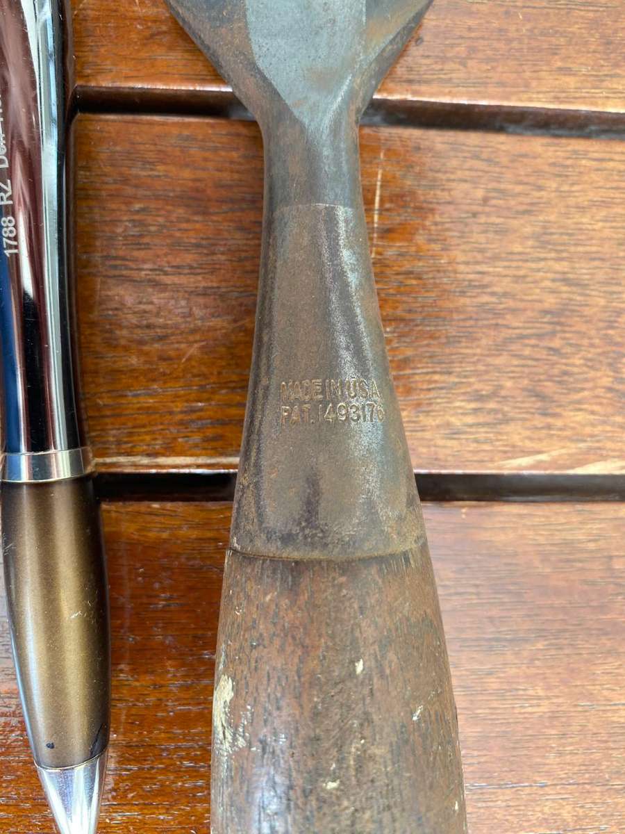 Antique Stanley Everlasting full tang 40cm wide chisel.  USA made.