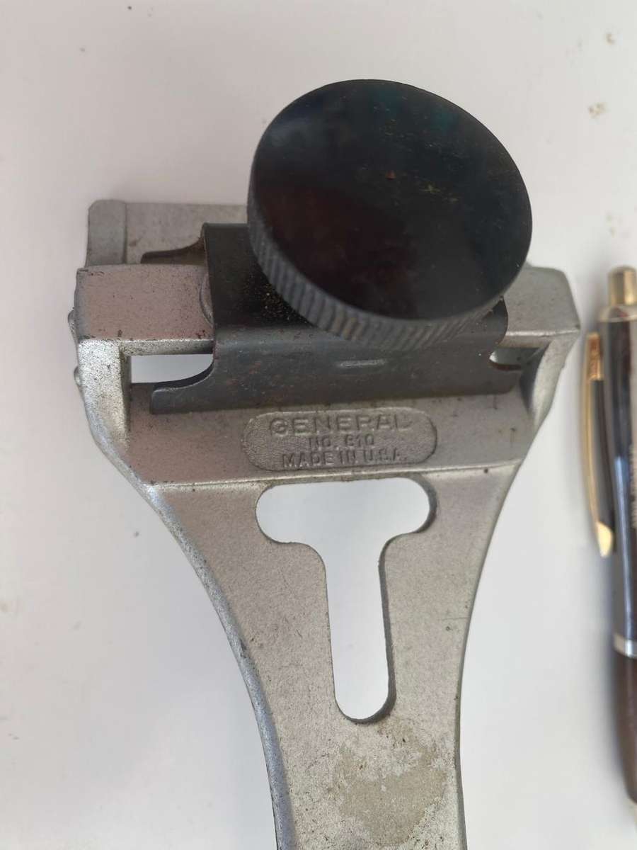 General USA No. 810 Large Plane Blade and Chisel Sharpener.