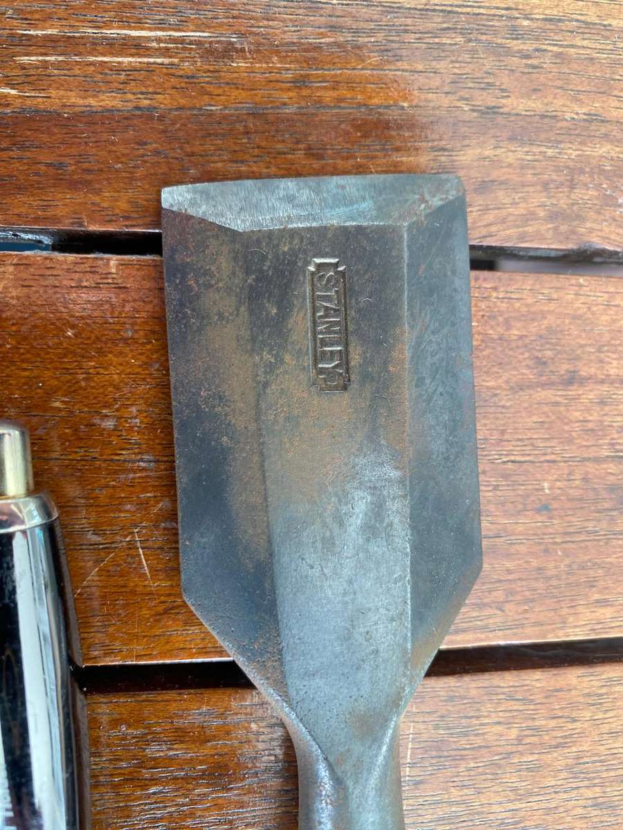 Antique Stanley Everlasting full tang 40cm wide chisel.  USA made.