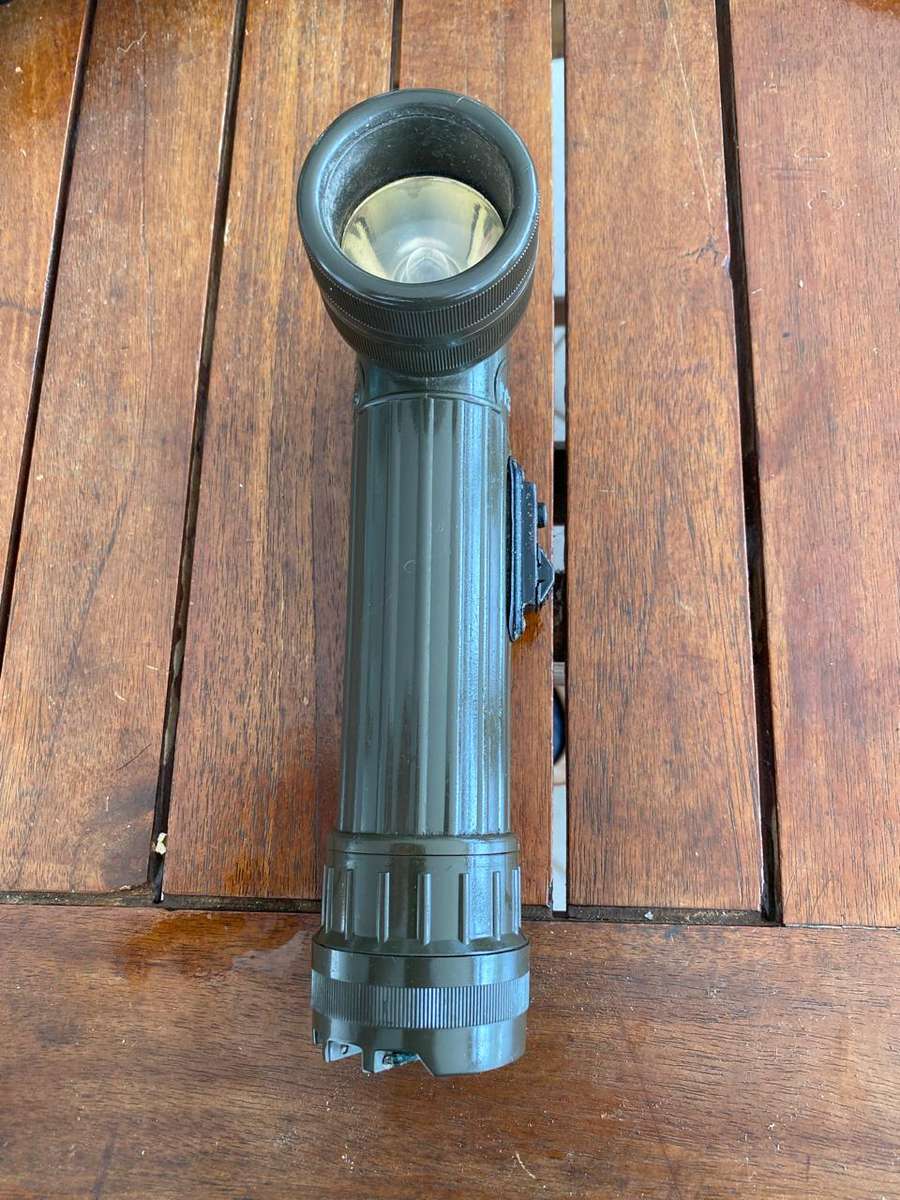 Usalite made in USA Marine Flashlite no MX-991U.