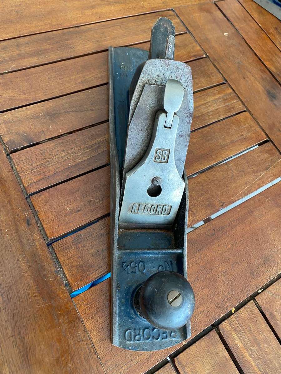 Interesting Record no 05 1/2 England Plane.