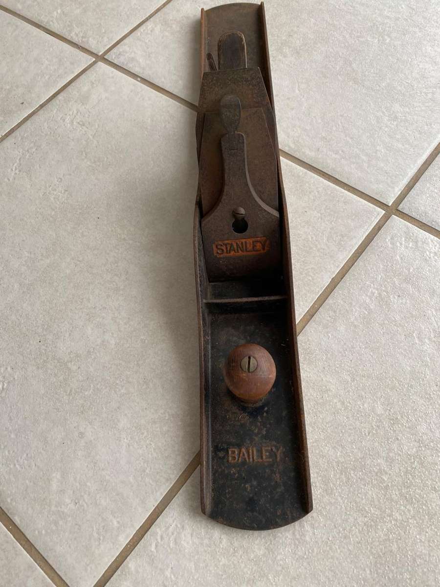 Stanley Baily no 8 Plane. - US Pat Apr-19-10.