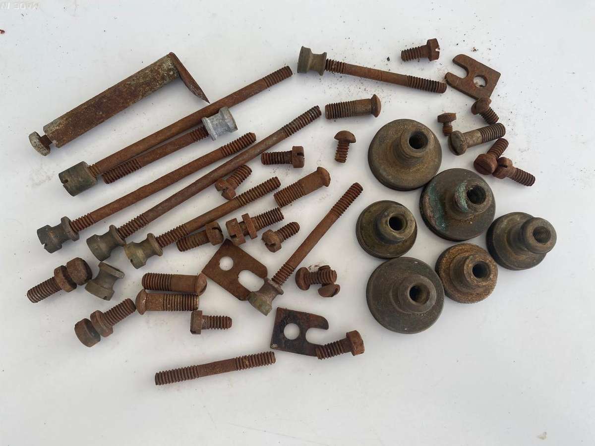 Planes. - Box with 41 Parts for Repairing planes